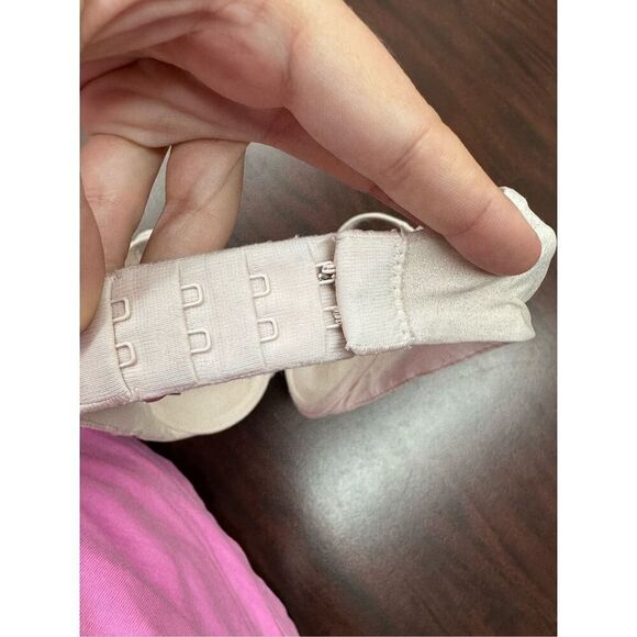 Victoria’s Secret Body By Victoria Lined Perfect Coverage Nude Sparkle Bra 34B - Picture 9 of 9